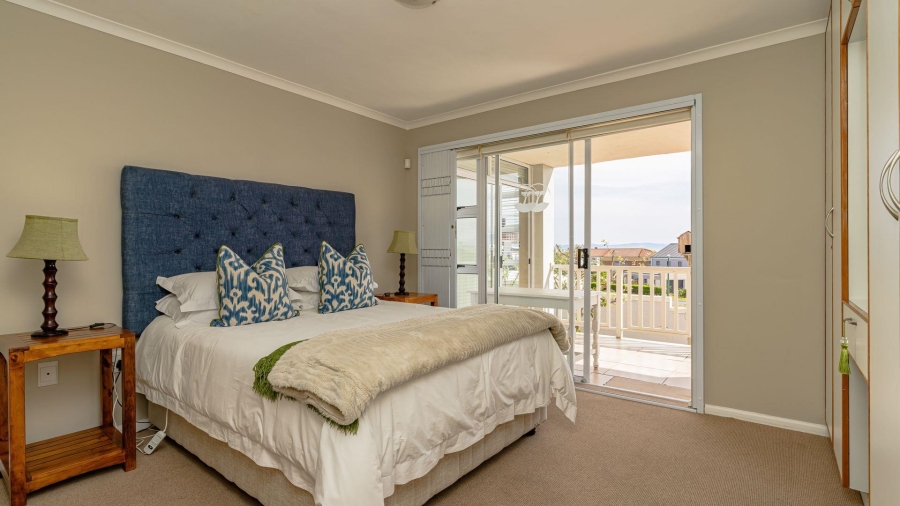 3 Bedroom Property for Sale in Perlemoenbaai Western Cape